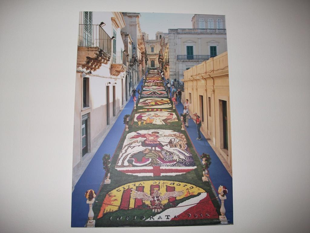 Casa Vacanze Il Quadrifoglio Noto Extérieur photo